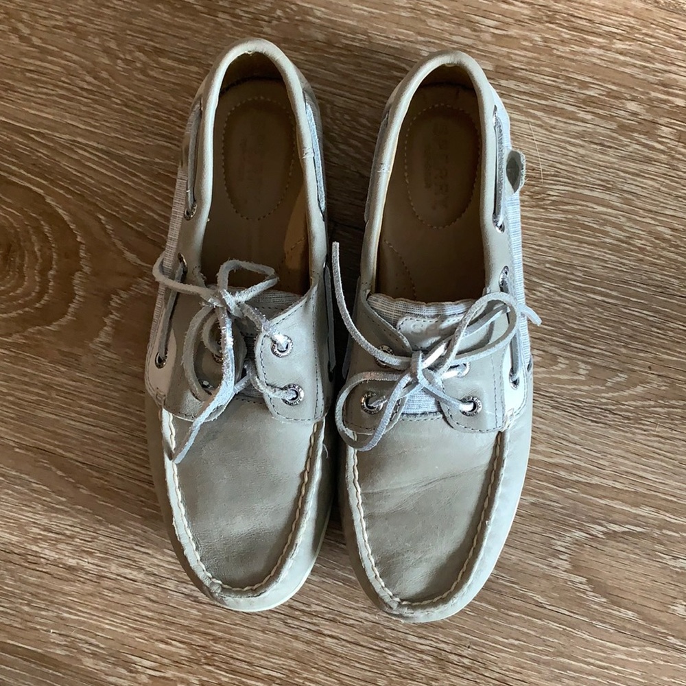 Sperry boat shoes